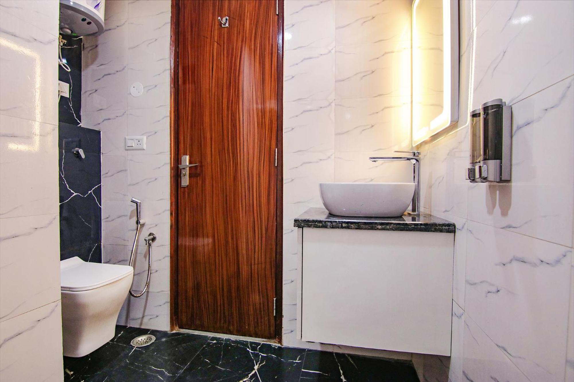 Fabhotel Satyam International 诺伊达 外观 照片