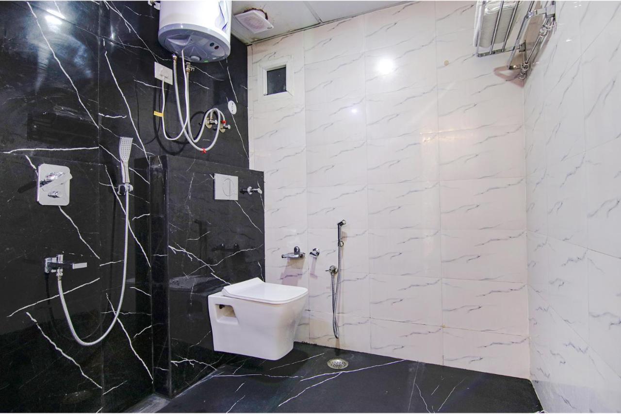 Fabhotel Satyam International 诺伊达 外观 照片