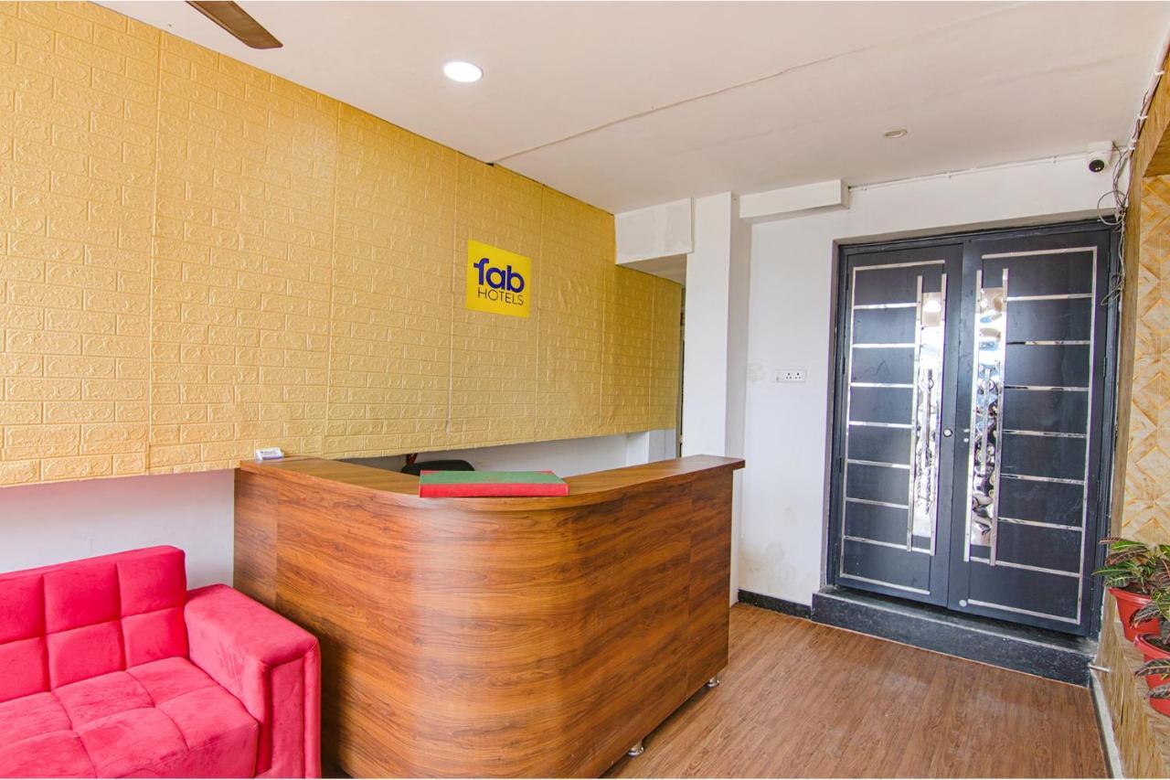 Fabhotel Satyam International 诺伊达 外观 照片